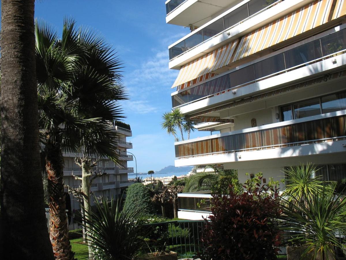 Joli Studio 4Pers Piscine Tout Confort Juan-les-Pins Luaran gambar