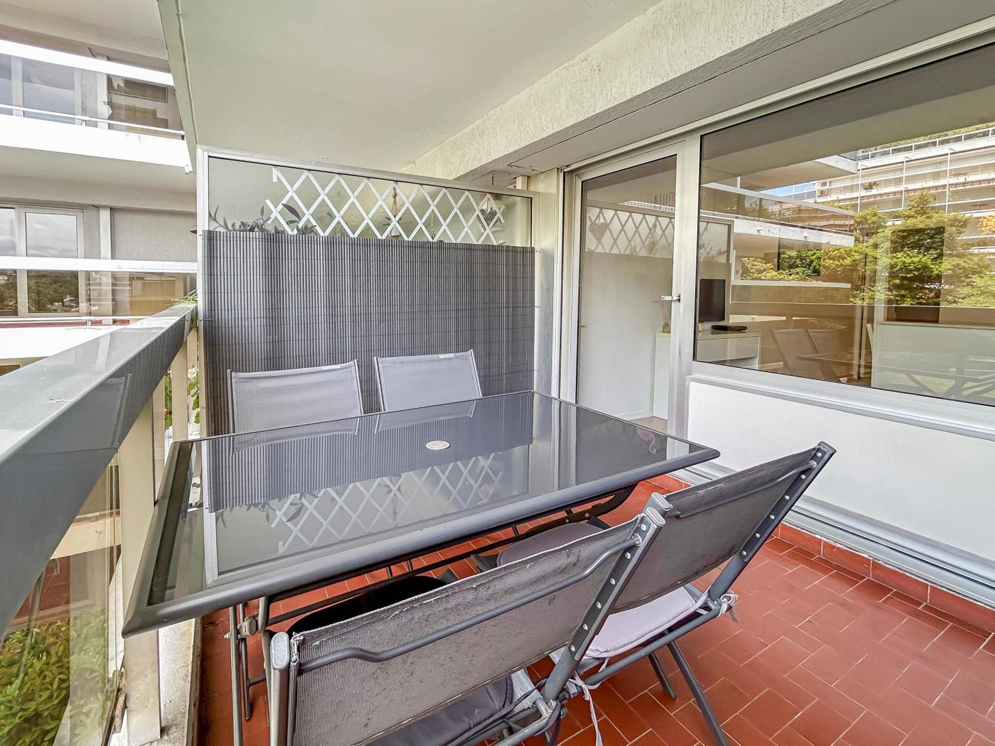 Joli Studio 4Pers Piscine Tout Confort Juan-les-Pins Luaran gambar